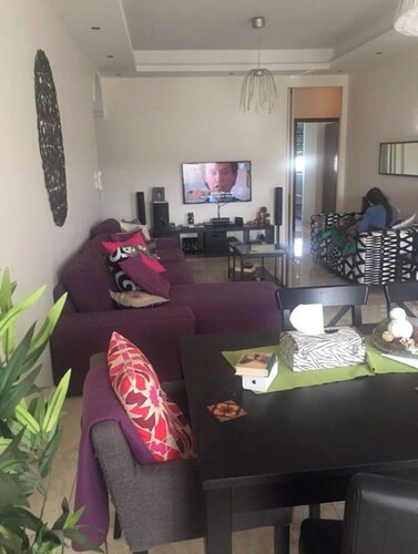 Terrific 3-bedroom house in Weibdeh with stunning views