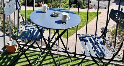 Casa #1407 - T2 Climatisé avec Balcon - Hyper Centre