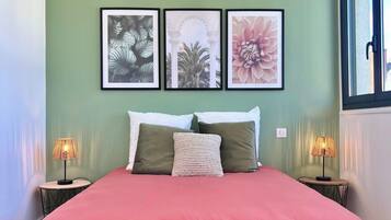 1 habitación, tabla de planchar con plancha, wifi y ropa de cama