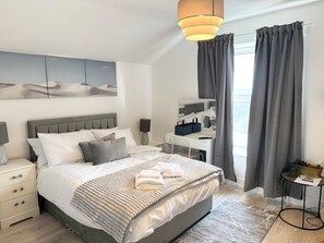 1 quarto, ferros/tábuas de passar roupa, acesso à internet