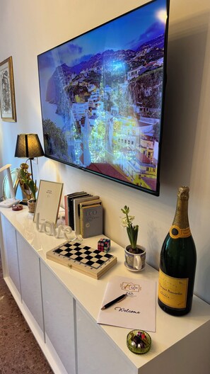 43-inch Smart TV with cable channels, pay movies