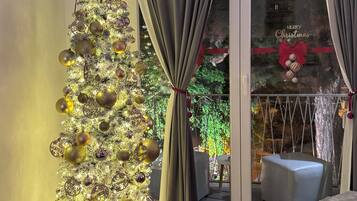 43-Zoll-Smart-TV mit Kabelempfang, Pay-TV