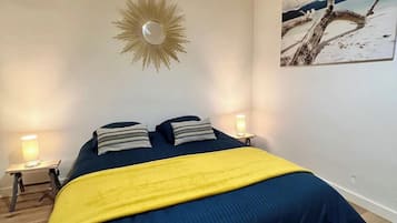 1 slaapkamer, een strijkplank/strijkijzer, wifi, beddengoed