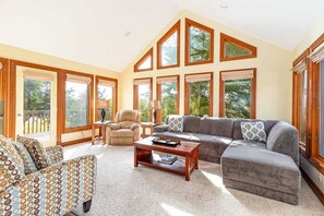 Smart-TV, peis og fotballspill