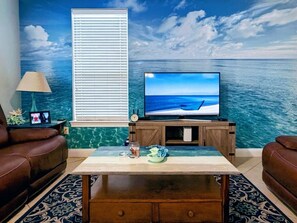 Smart TV, video games