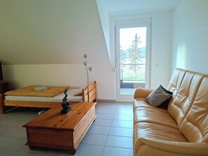 3 bedrooms, desk, iron/ironing board, travel cot
