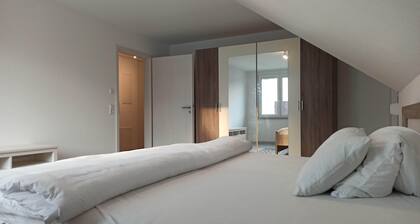 Spacious 3-bedroom apartment in welcoming Renningen with laundry