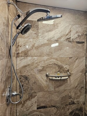 Standard Room #3 | Bathroom | Towels, soap, shampoo, toilet paper - Liberty Hill Executive Inn (Zephyrhills)