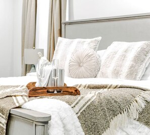 Desk, iron/ironing board, travel cot, WiFi
