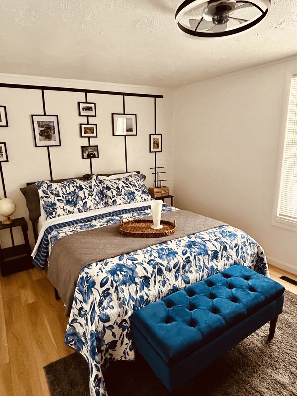 2 bedrooms, desk, free WiFi, bed sheets