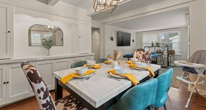 5 Mins to UND - Cozy 4BD w/ BBQ & Pool Table