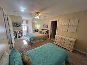 4 habitaciones, escritorio, tabla de planchar con plancha y wifi gratis