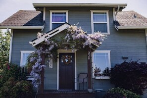 Exterior detail - Rustic Charmer in Port Angeles by Olympic National Park (Port Angeles)