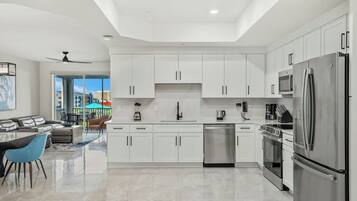 Departamento superior, 1 cama matrimonial, para no fumadores | Cocina privada | Cafetera y tetera