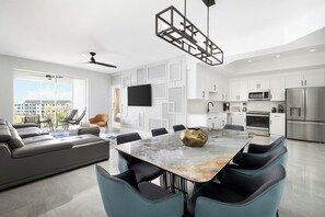 Minibar, blackout drapes, iron/ironing board, free cribs/infant beds - Villatel Orlando Resort, Apartments by Marriott Bonvoy (Orlando)