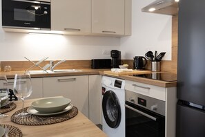 Fridge, microwave, oven, dishwasher