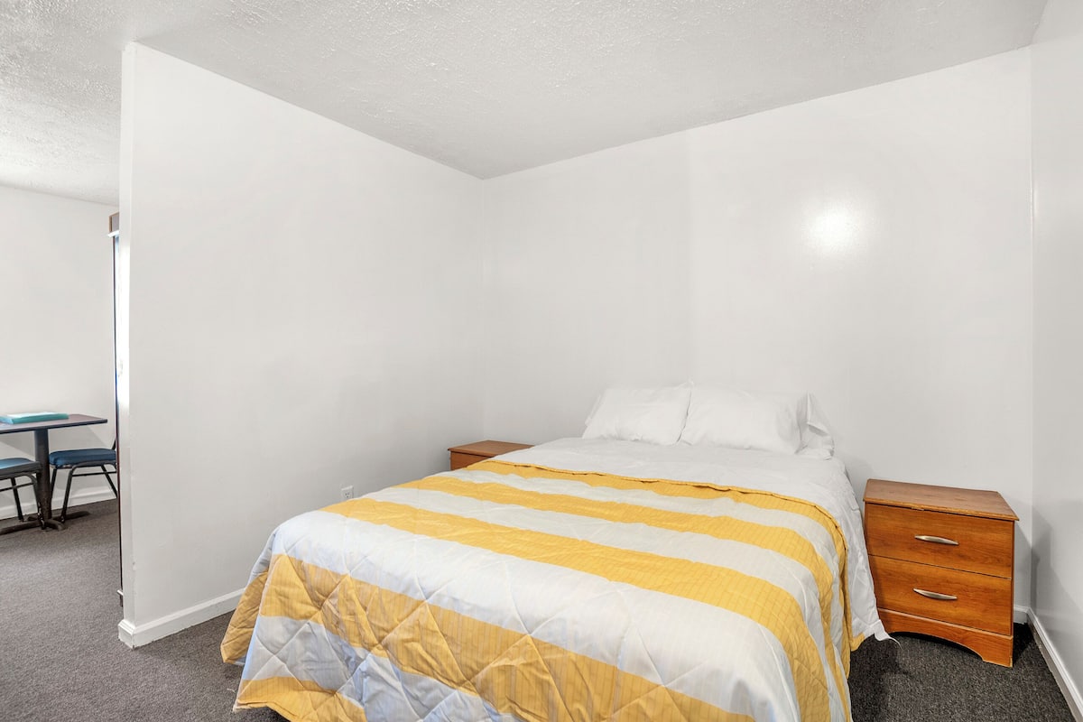 Single Room, Non Smoking | Desk, laptop workspace, free WiFi