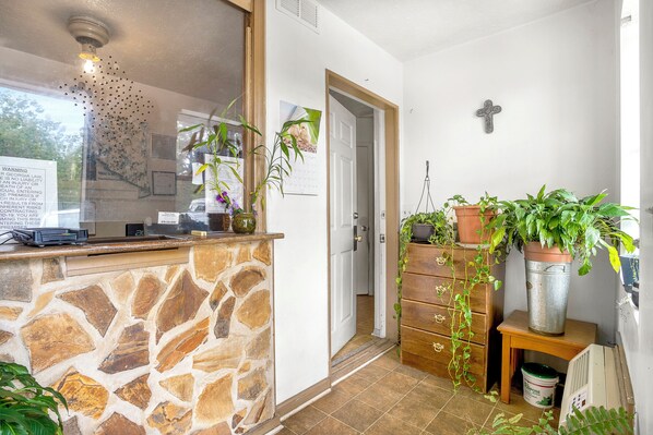 Lobby - Efficiency Lodge Fairburn (Fairburn)