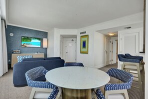 Dining - Fontainebleau Tresor Tower Ocean 1BDRM/2BATH (Miami Beach)