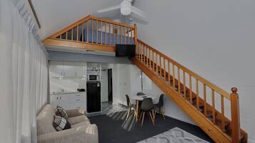 Executive Family Loft Suite | Living area