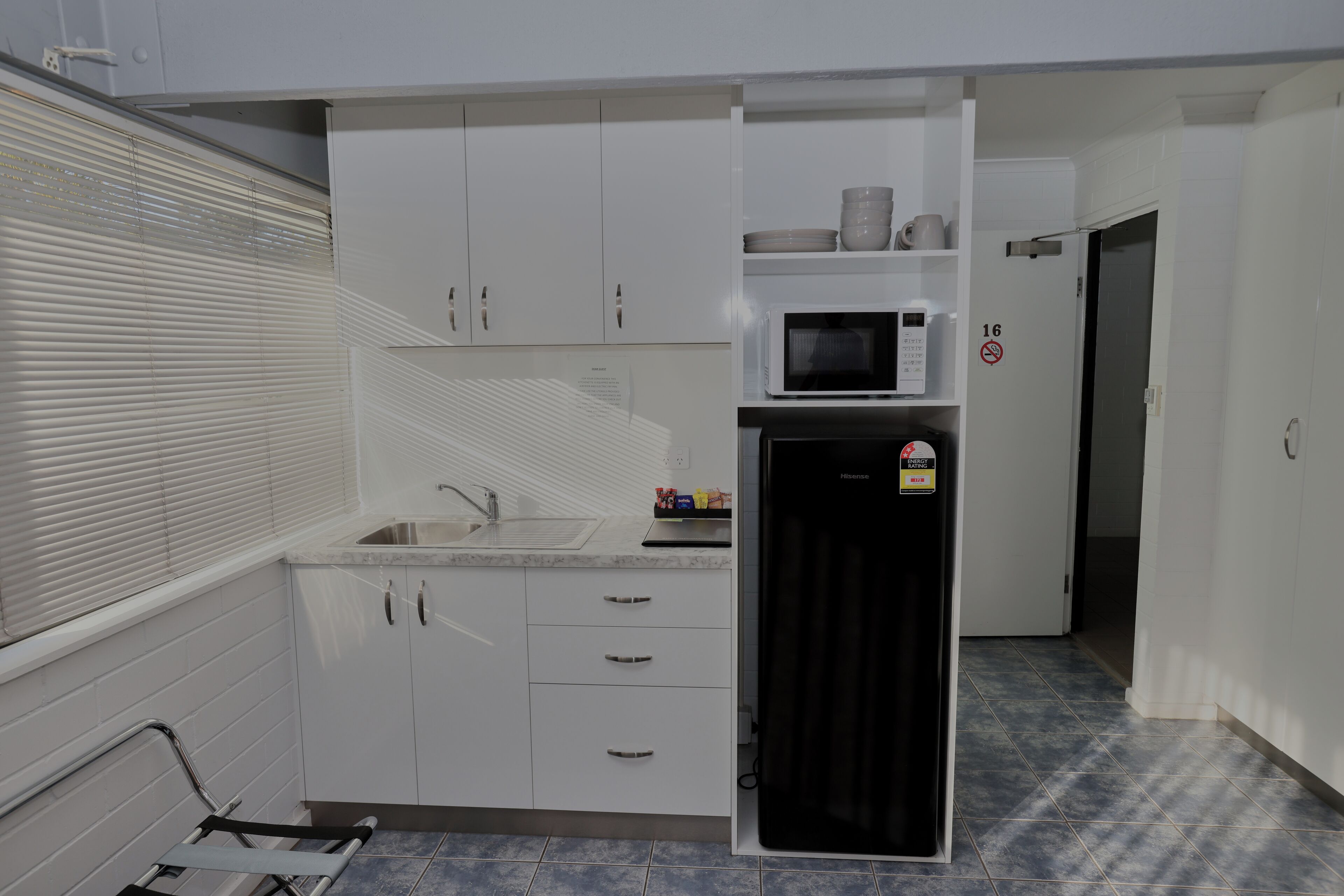 Familieloftsrom, 1 soverom, kjøkken | Eget kjøkken | Minikjøleskap, mikrobølgeovn og kjøkkenutstyr