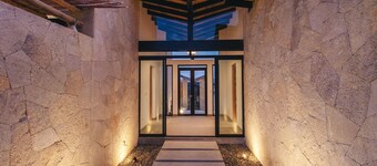 Villa Mateo by Gratiam