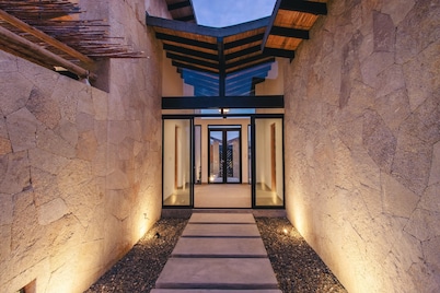 Villa Mateo by Gratiam