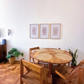 Dining - Adelaide I Apartment Cozy and practical in the center of BH! (Barro Preto Belo Horizonte)
