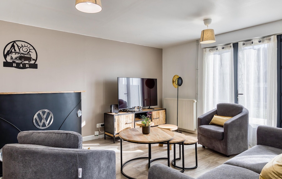Nice Home In Saint-samson-de-la-roq - 諾曼第