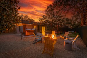 Terrace/patio - NEW! 2 mi to IMG, Heated Salt Pool, Hot Tub, Game Room, Putting Green (Bradenton)