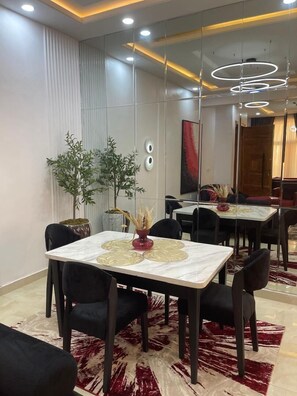 奢華公寓, 露台, 海灘景 | 客房設施服務