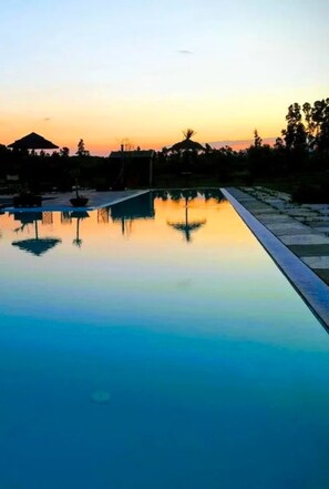 Pool - Room 'Grecale' with Shared Pool and Air Conditioning (Marina di Grosseto)