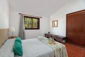 3 dormitorios, wifi gratis, ropa de cama