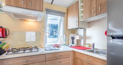 Mobile Home 'Au Calme - Piscine' with Shared Pool and Private Terrace