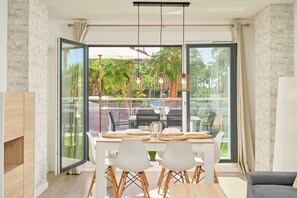 Dining - Apartment 'Paraiso Tropical' with Sea View, Wi-Fi and Air Conditioning (Motril)