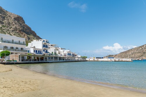 Holiday Home 'Penny's House' with Mountain View, Wi-Fi and Air Conditioning