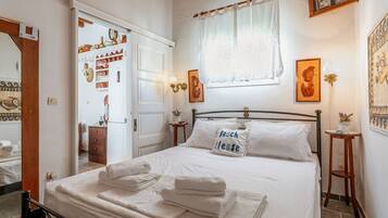 1 bedroom, free WiFi, bed sheets