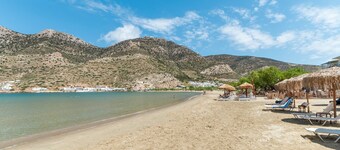 Holiday Home 'Penny's House' with Mountain View, Wi-Fi and Air Conditioning