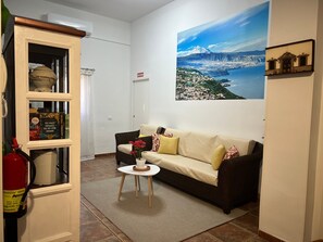 TV - Holiday Apartment 'Casa Eusebia' with Wi-Fi (Arona)
