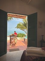 Quarto casal básico, vista para a praia | Terraço/pátio