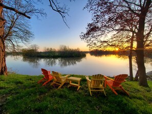 Property grounds - Historic Riverside Retreat with Modern Comforts in Fremont, Ohio (Fremont)