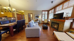 TV, fireplace - Charming Ski-In/Ski-Out Pet Friendly Condo! (Sun Peaks)