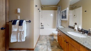 Bathroom - Charming Ski-In/Ski-Out Pet Friendly Condo! (Sun Peaks)