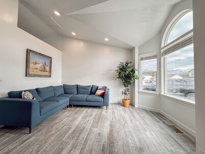 Spacious and conveniently located 5 Bedroom 3 Bath home in SLC with Amenities