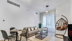 Unclassified image, 3 of 16, button - 1BR Business Bay Nr Burj Khalifa Dubai Mall (Dubai)