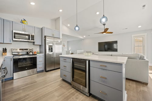 The Blue Buffalo: New Contruction, Private Pool, Resort Amenities