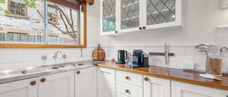 Deluxe House | Private kitchen
