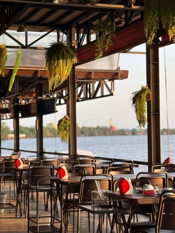 Restaurant - Bannaituek (Chachoengsao)