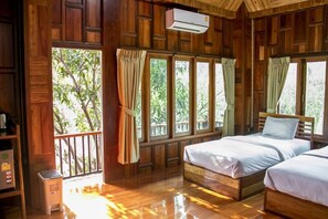 Traditional House, River View, Tower - Bannaituek (Chachoengsao)