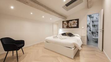 3 Schlafzimmer, BĂŒgeleisen/BĂŒgelbrett, WLAN, BettwĂ€sche